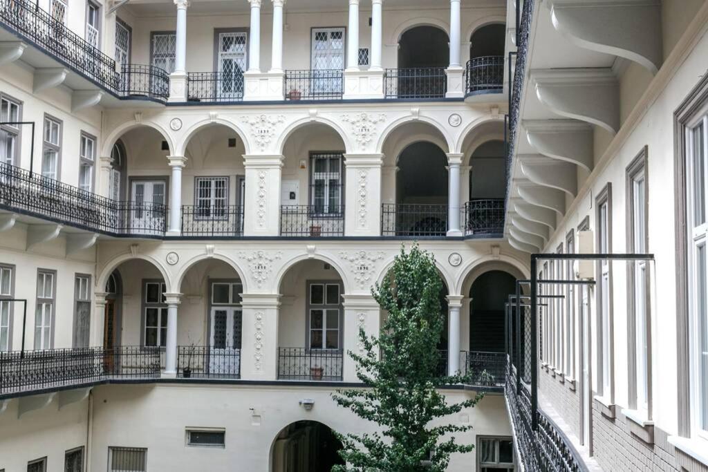 Your Gorgeous And Spacious Dream Home Free Parking Budapeste Exterior foto